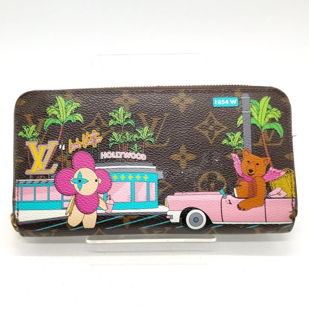 LOUIS VUITTON Monogram 2021 Christmas Animation Hollywood Zippy Wallet
